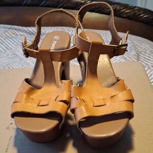Elegant Tan Leather Sandals